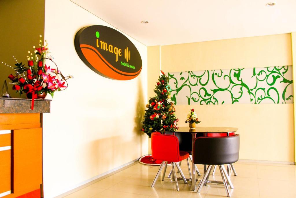 Image Hotel And Resto Bandung Exterior foto